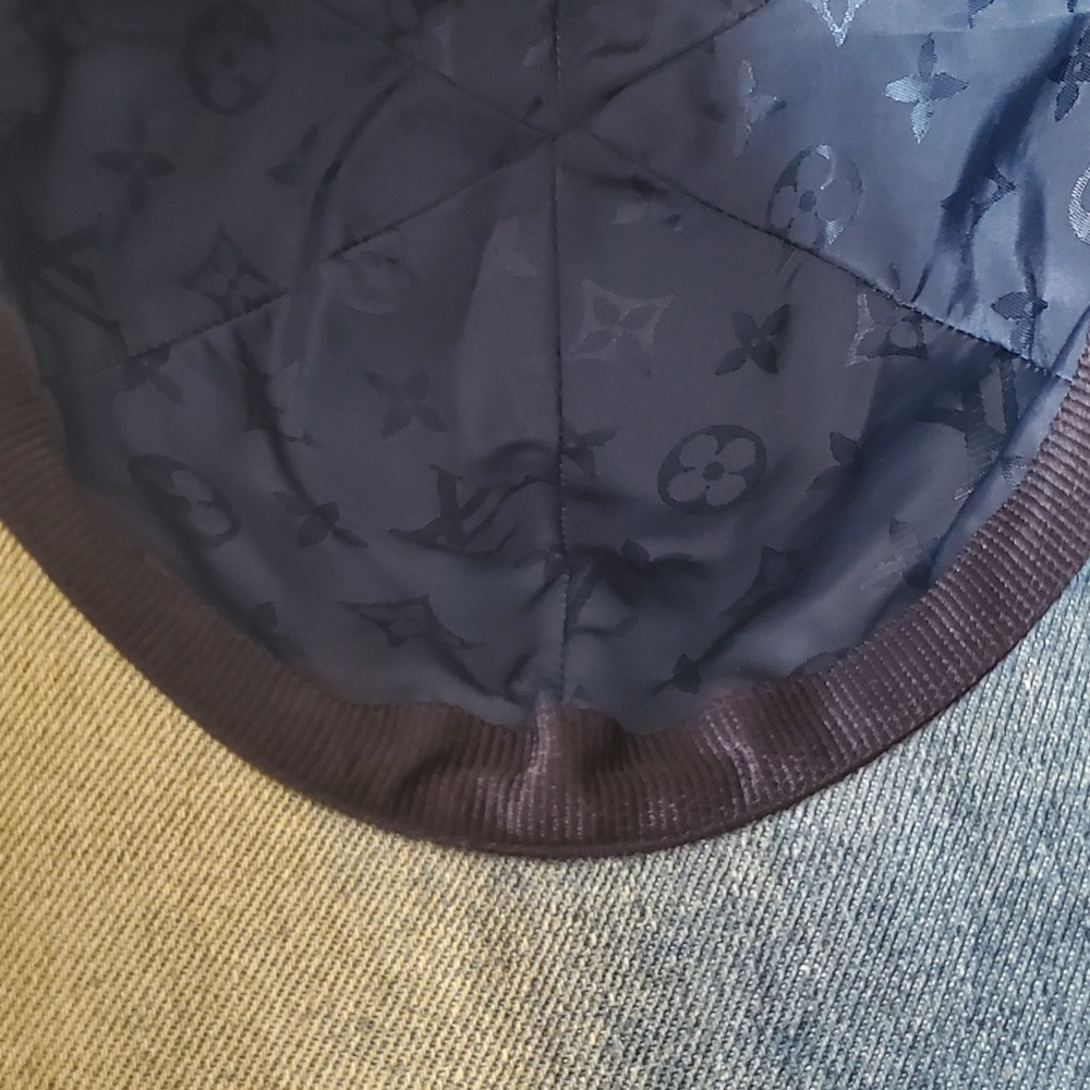 Louis Vuitton Light Blue Denim Cap with Navy Monogram - Picture 8 of 9